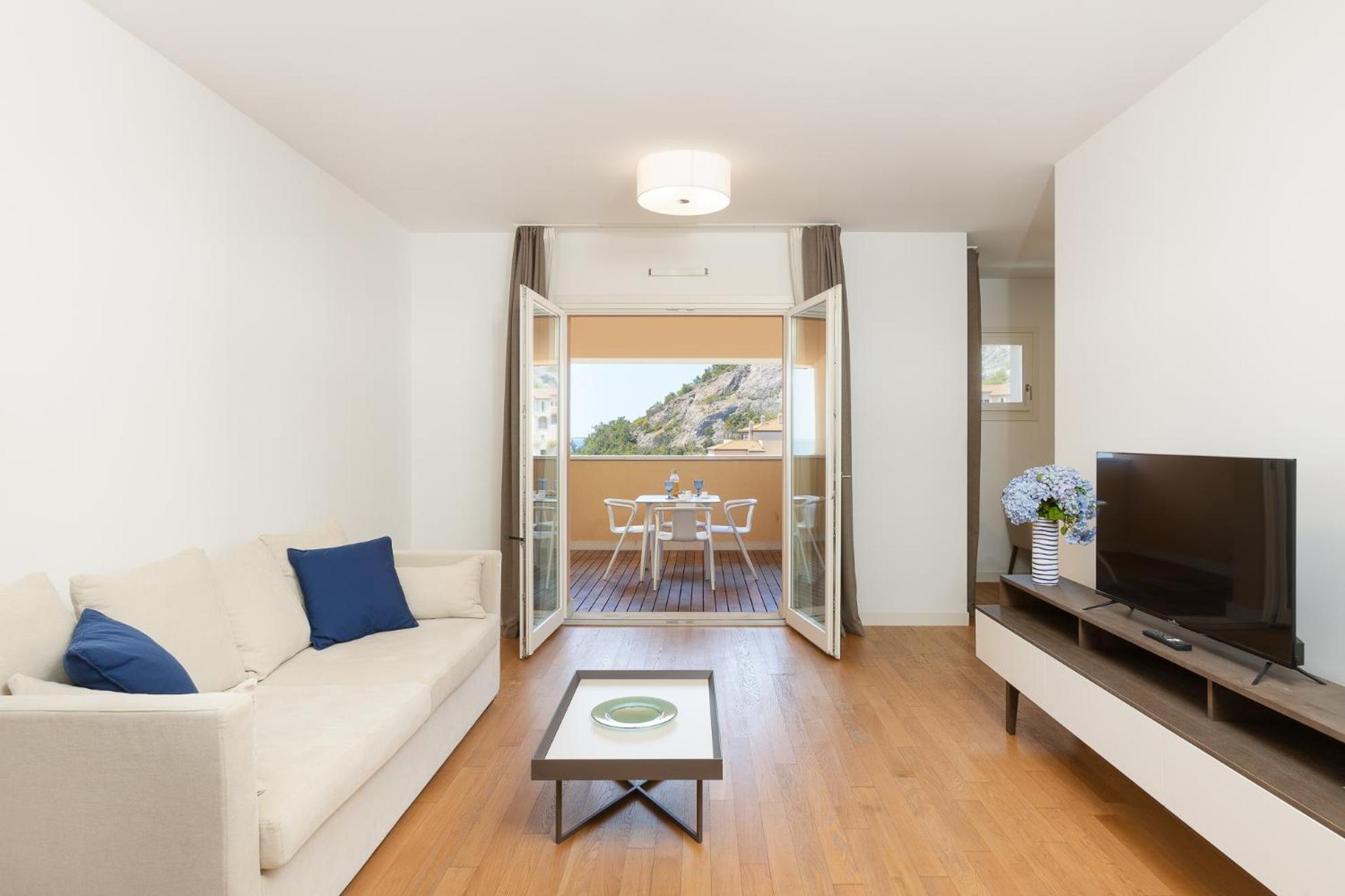 Portopiccolo Apartments Систияна Екстериор снимка