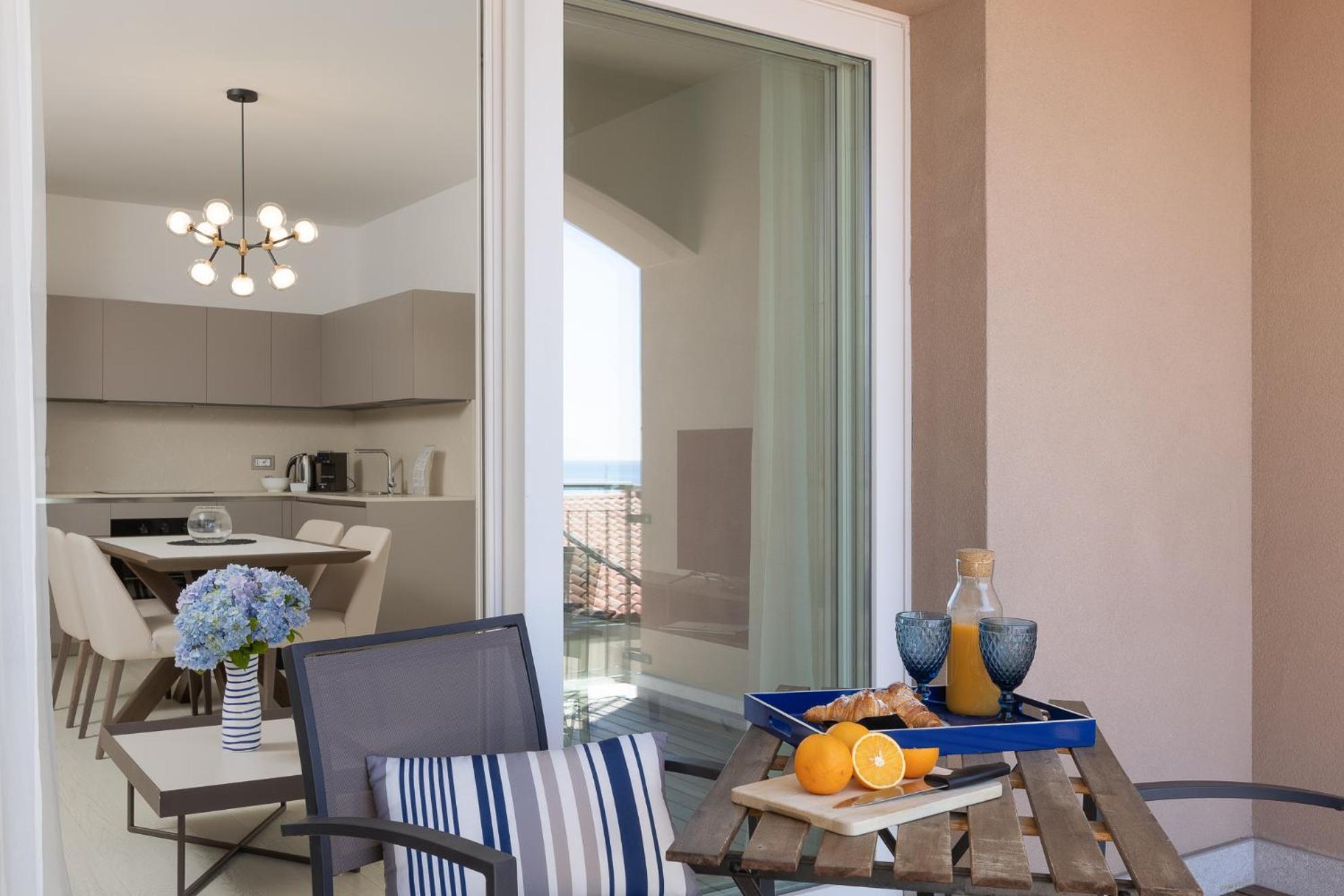 Portopiccolo Apartments Систияна Екстериор снимка