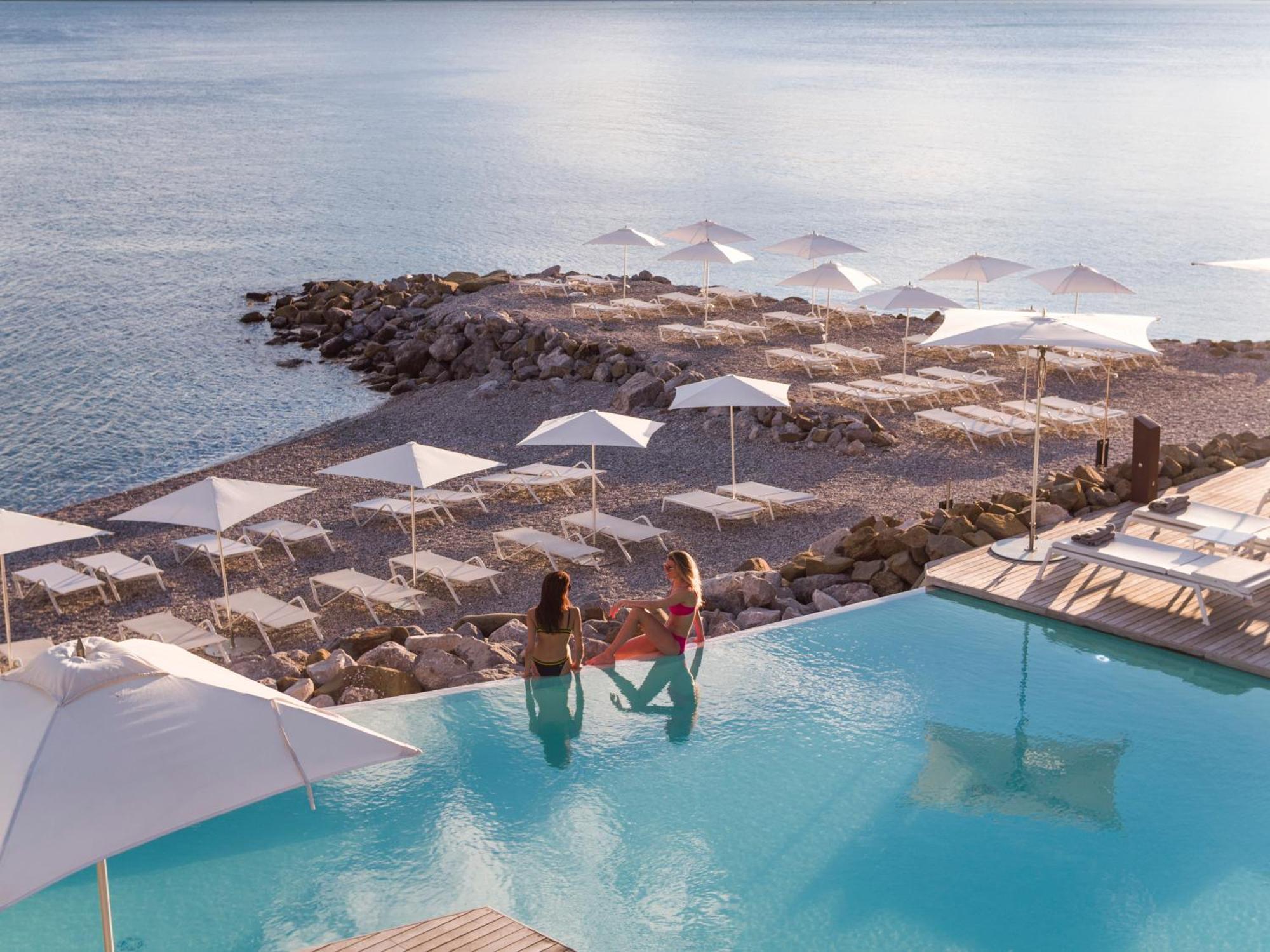 Portopiccolo Apartments Систияна Екстериор снимка